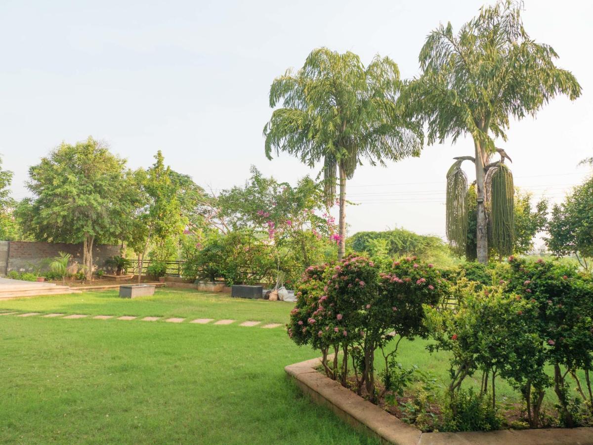 Aashreya Suites Tiruvannāmalai エクステリア 写真